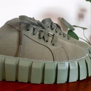 Stylish Platform Sneakers